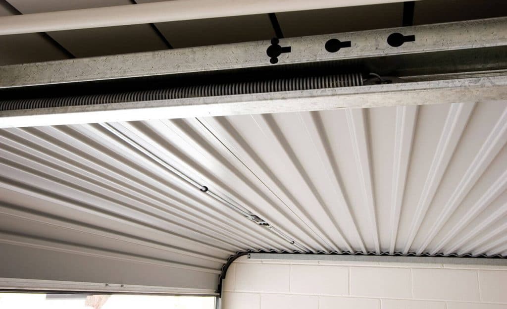 You are currently viewing Installing a New Garage Door on Old Tracks – Is It Safe?