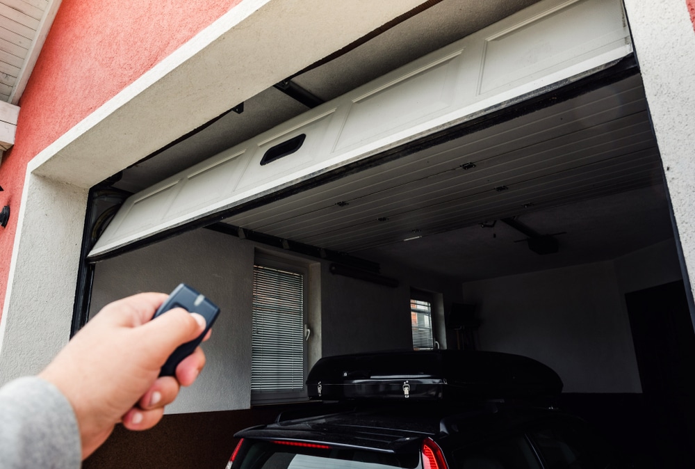 Read more about the article What are Common Garage Door Problems?